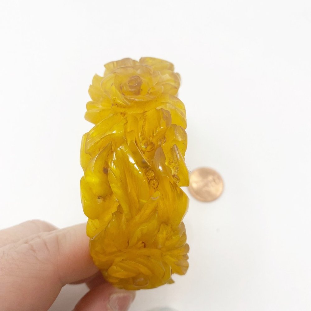 620 Vintage Bakelite Translucent Butterscotch Hea… - image 4